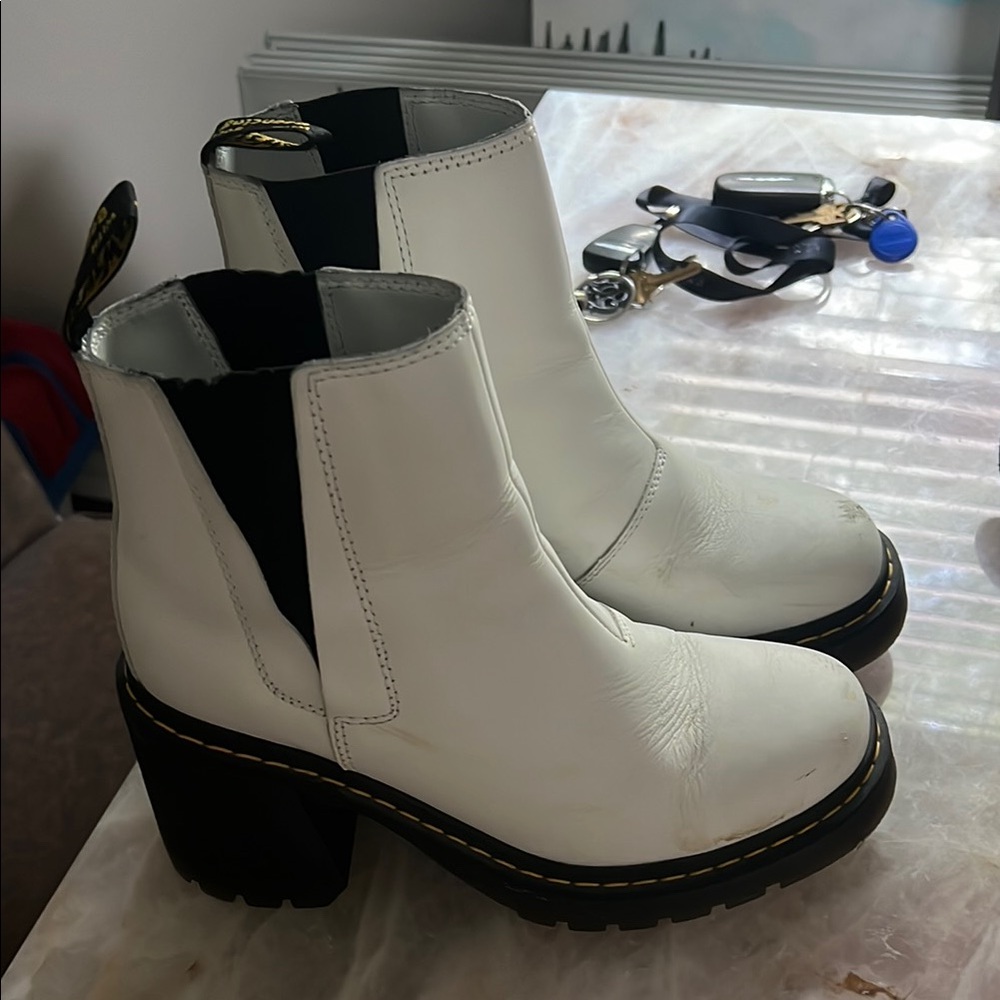 Doc Martens Chunky Heel White Bootie EUC